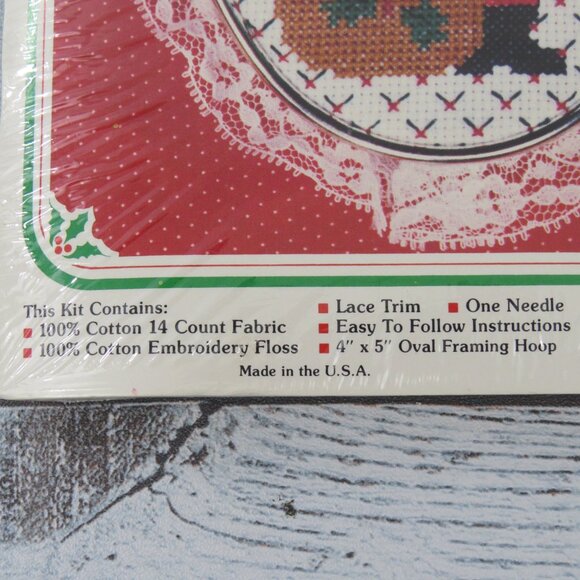 Vtg The New Berlin Co. Counted Cross Stitch Kit Christmas Santa Embroidery 30186 - Picture 3 of 11